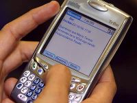 A partir del 1 de julio mandar SMSs desde el extranjero será un 60% más barato