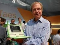 Negroponte y la OLPC despiden a la mitad de los trabajadores