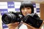 Olympus lanzó la cámara digital más pequeña y ligera del mundo, la SLR E-410