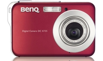 BenQ amplia su línea de cámaras digitales Ultra Delgadas con la X735 de 7 megapíxeles