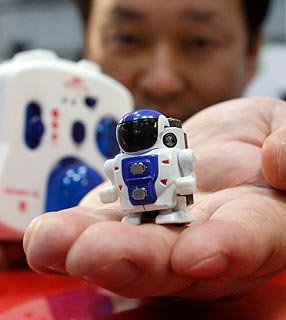 Robo-Q, el robot más pequeño del mundo