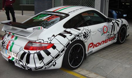 Pioneer equipa un Porsche Carrera con las últimas tecnologías de navegación y sonido