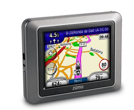 Garmin zümo 220: el GPS que querrán llevar todos los motoristas