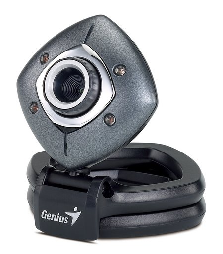 Genius  FaceCam 2025R, una webcam de 2 mega píxeles con visión nocturna