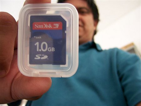 Sony, SanDisk y Nikon buscan una tarjeta de memoria estándar para la era HD