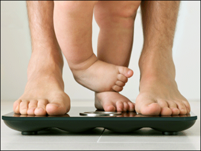Fitbit Aria, báscula inteligente que registra la evolución de tu peso y el de toda tu familia