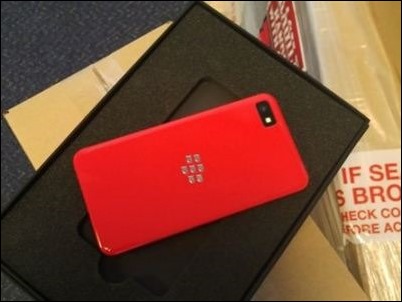 Blackberry lanzará una edición limitada del Z10 en color rojo