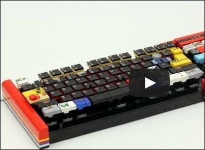 Diseñan primer teclado hecho completamente con piezas de Lego