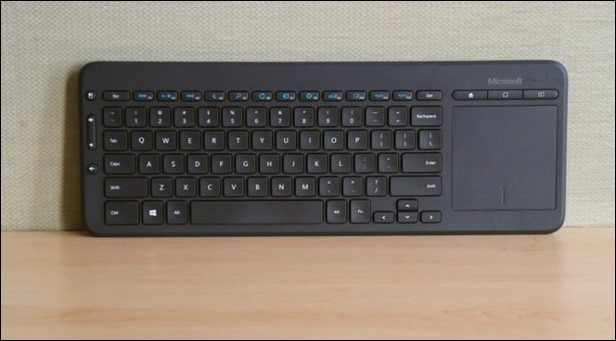 microsoft-All-in-Media Keyboard-02