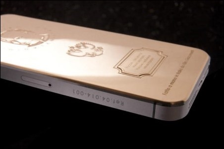 iPhone de oro con el rostro de Putin cuesta 3.100 euros