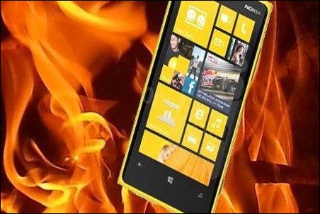 Nokia Lumia 920 se incendia… pero sigue funcionando