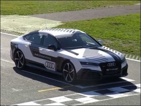 El coche sin conductor de Audi alcanza récord de velocidad:  240 kmh.