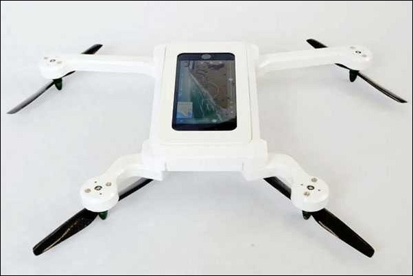 Crean una carcasa que convierte al smartphone en un dron personal