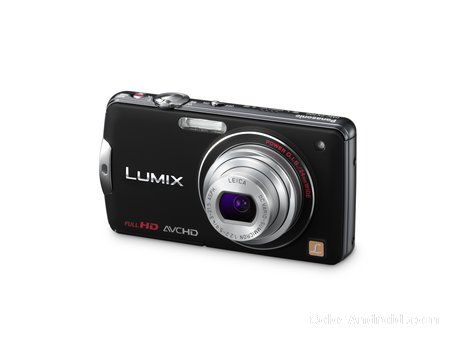 Lumix DMC-FX700 con pantalla táctil, lente súper brillante y Ultra Gran Angular