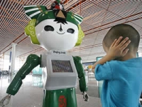 Los robots olímpicos del aeropuerto de Pekin