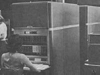 Valencia muestra el primer ordenador que llegó a España hace 50 años