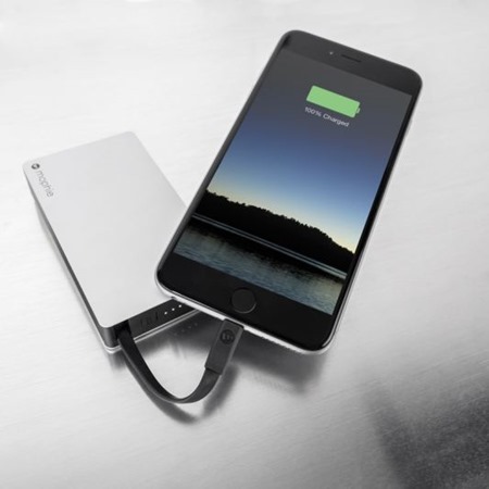 powerstation plus_charging iphone 6